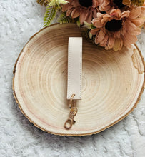 Load image into Gallery viewer, Luxury Saffiano Fine Grain Wristket Keyring