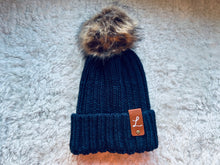 Load image into Gallery viewer, Family Matching Single PomPom Hat